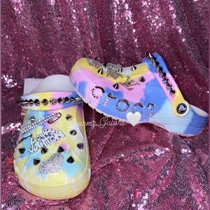 Custom Crocs 🤗✨
